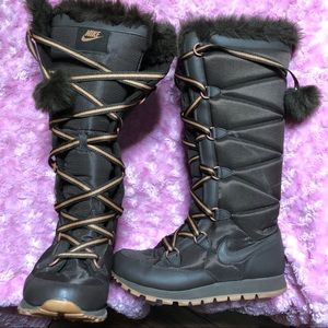 Nike Pom Pom winter boots knee high apres sky high
